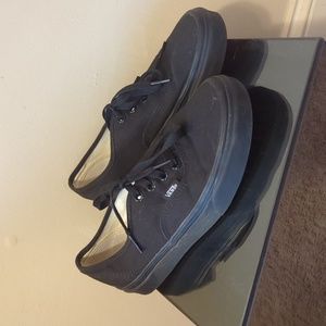 Gently worn all black Vans Size 7.5